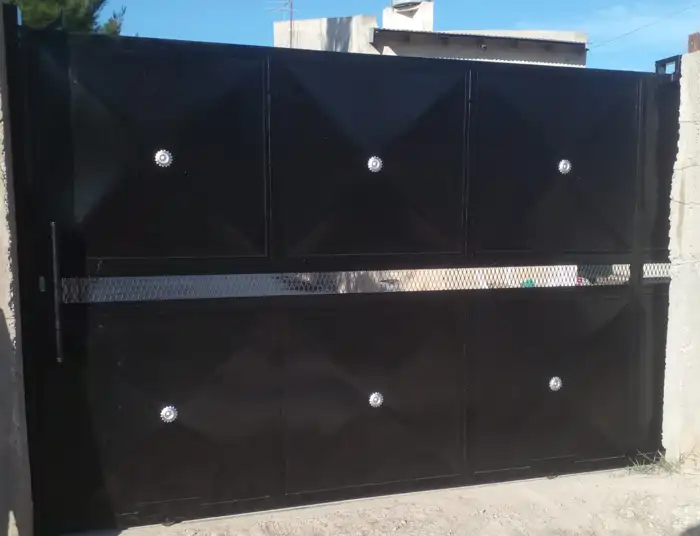 Portones de Chapa y Enrejado